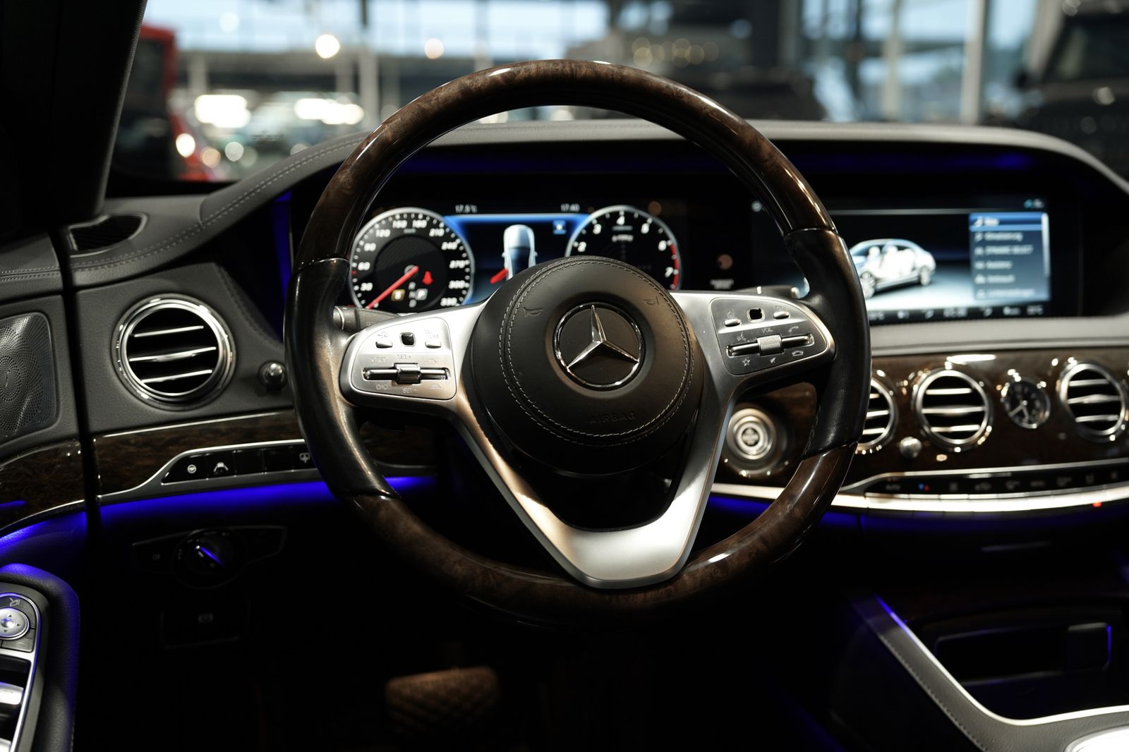 Mercedes Benz S 560