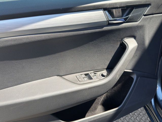 Superb Combi 1.5 TSI DSG /LED /NAVI /el. Klima