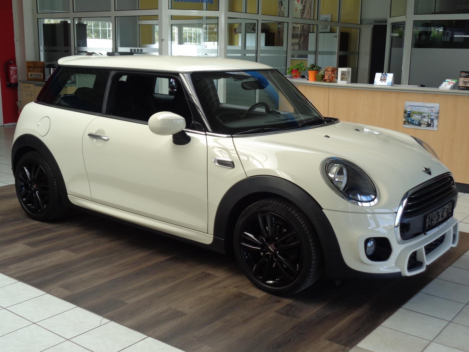 MINI One  John Cooper Works,PDC,Temp.-DCC, Connected