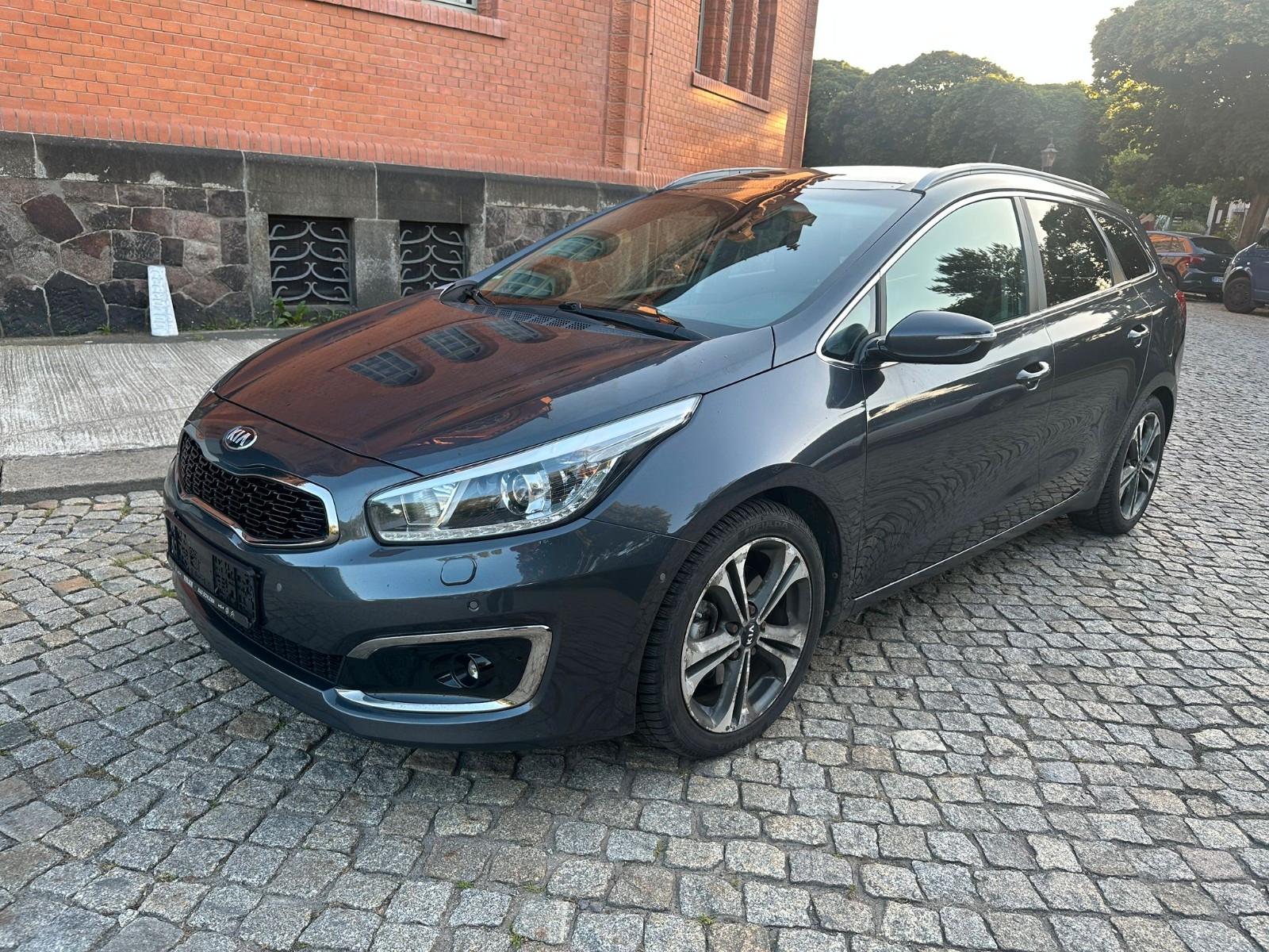 Kia cee'd Sportswagon , Automatik , Pano !!!