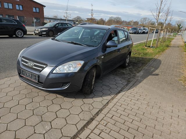 Kia cee'd / Ceed 1.4i Klima