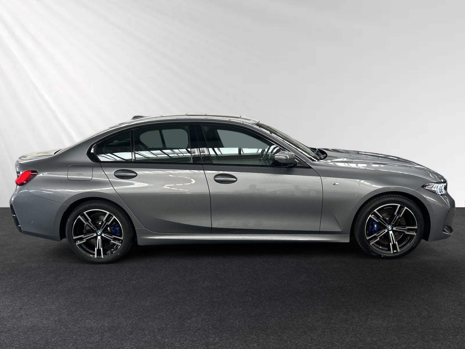 BMW 330 - Bild 2
