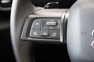 Citroën C4 1.2 Pure Tech 130 Feel KAMERANAVISHZG