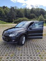 Volkswagen Tiguan 1.4 TSI 4MOTION CUP - VW Tiguan von privat