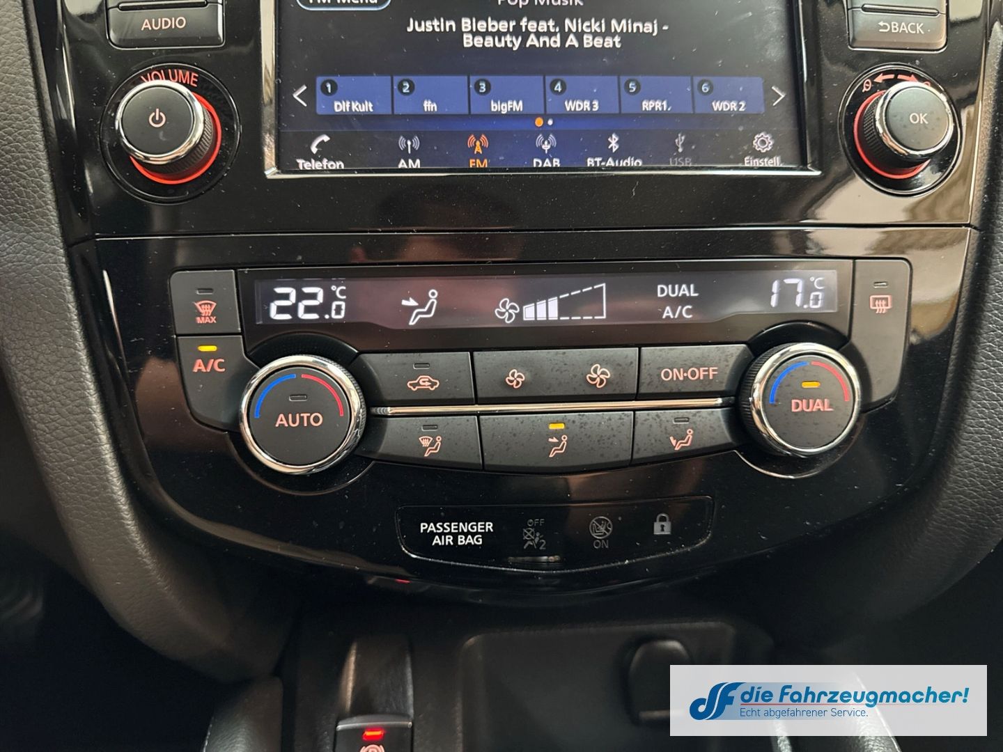 Fahrzeugabbildung Nissan Qashqai Shiro Navi Mehrzonenklima DAB SHZ Spurha