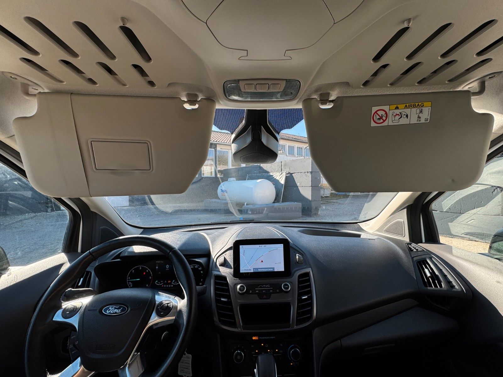 Fahrzeugabbildung Ford Transit Connect 230 L2 Autm. Trend 4d AHK