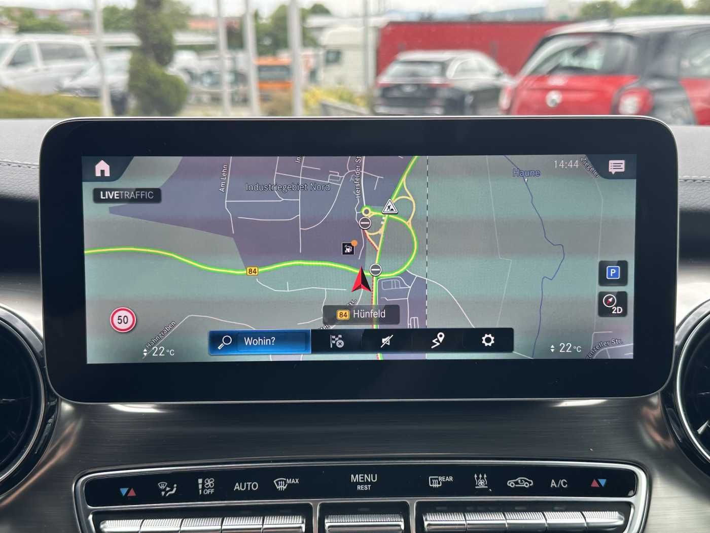 Fahrzeugabbildung Mercedes-Benz V 300 d 4MATIC EXCLUSIVE AMG Panorama DISTRONIC