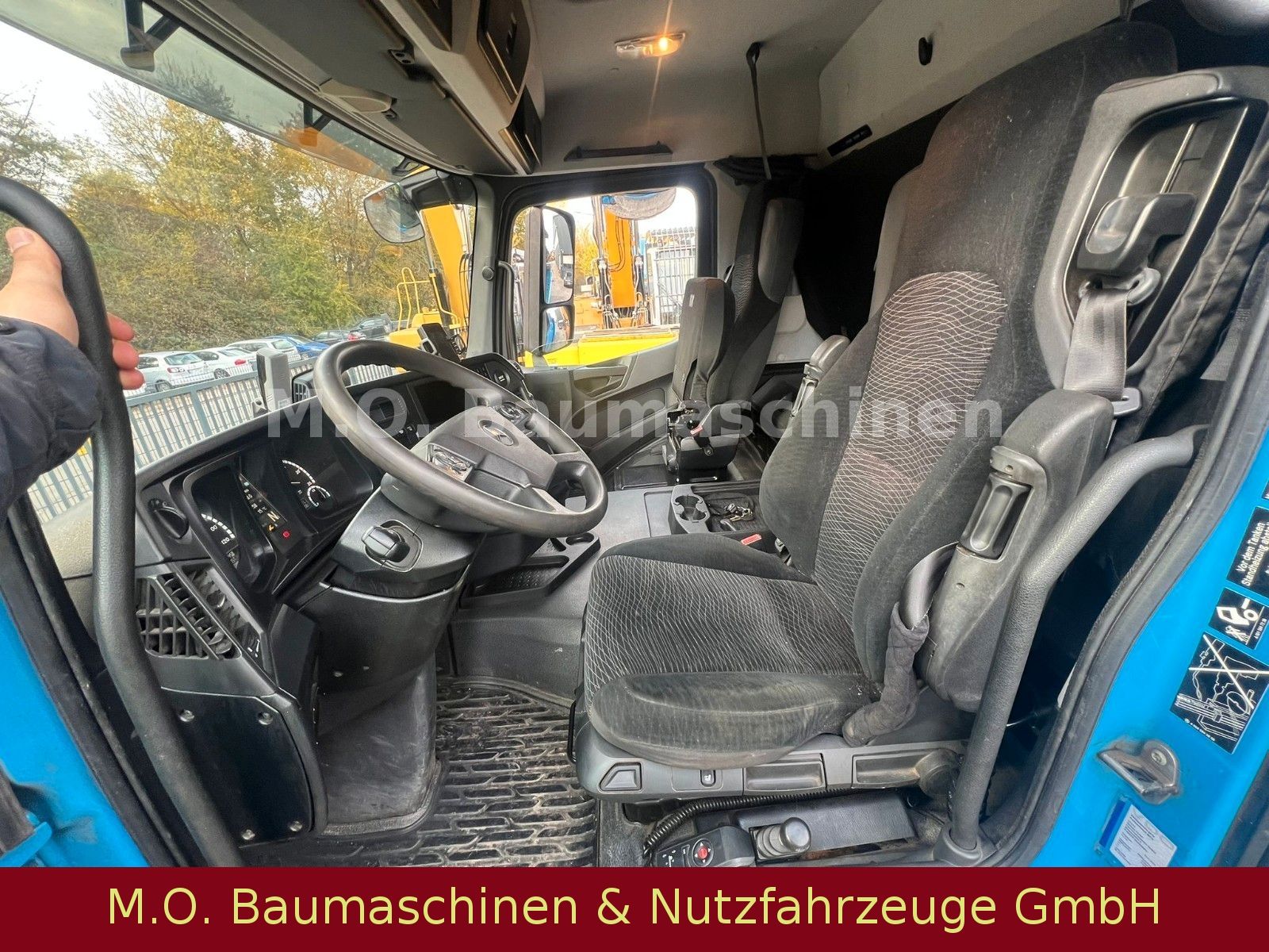 Fahrzeugabbildung Mercedes-Benz Arocs 2158 / Palfinger PK 14002