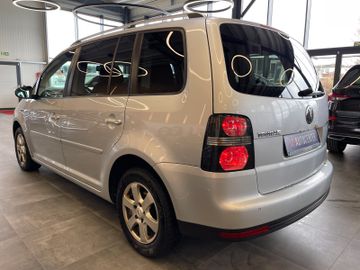 Volkswagen Touran Freestyle *7SITZER*SHZ*TEMPOMAT*NAVI*PDC*