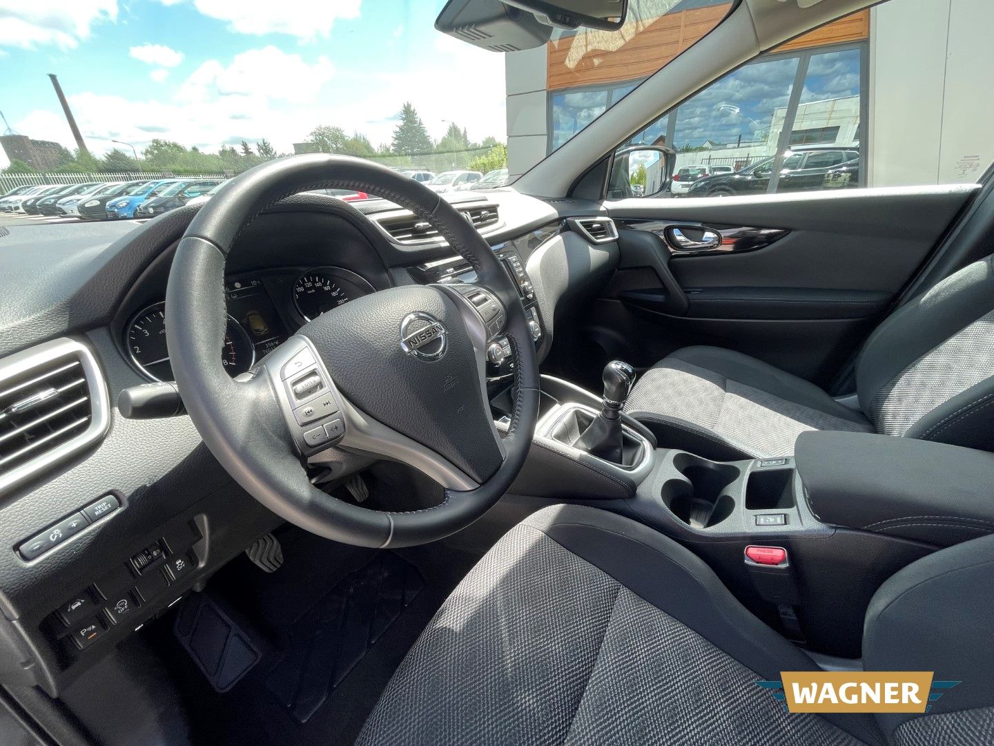 Fahrzeugabbildung Nissan Qashqai Acenta 1.6 DIG-T Klimaautomatik