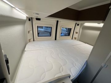 Westfalia Columbus 540 D 140 PS Solar SKYVIEW ACC