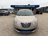 Lancia Ypsilon Platinum Xenon~Teilleder~ PDC~Tüv: Neu - Lancia aus 2011