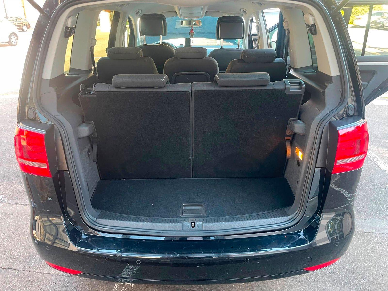 Volkswagen Touran 2015 — photo 14
