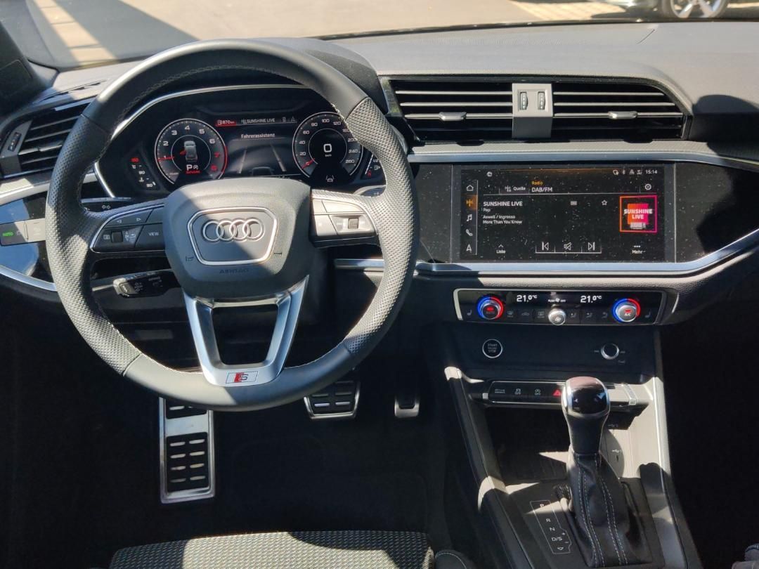 Fahrzeugabbildung Audi Q3 35 1.5 TFSI S-Line AHK,Kamera,LED,Navi,SHZ,LM