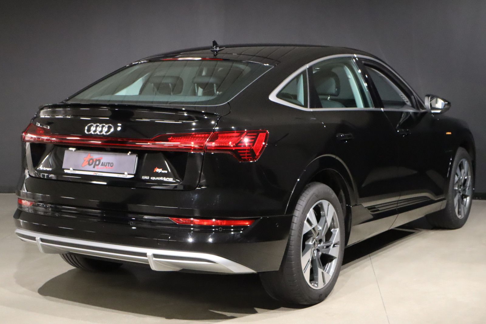 Audi e-tron SPK 55 Quattro 408PS S-LINE MATRIX 20" imagem 2