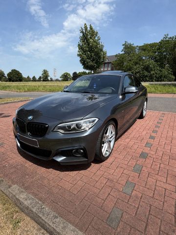 BMW 220