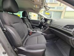 Fahrzeugabbildung Megane IV Grandtour Limited DELUXE 1.3 Kamera/Si