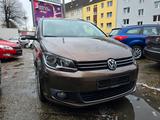 Volkswagen Touran Comfortline BlueMotion TGI*1HAND * - Volkswagen Touran mit CNG-Antrieb