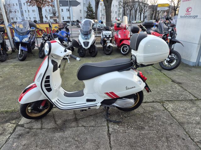 Vespa GTS 300 Racing Sixties ABS/ASR E5