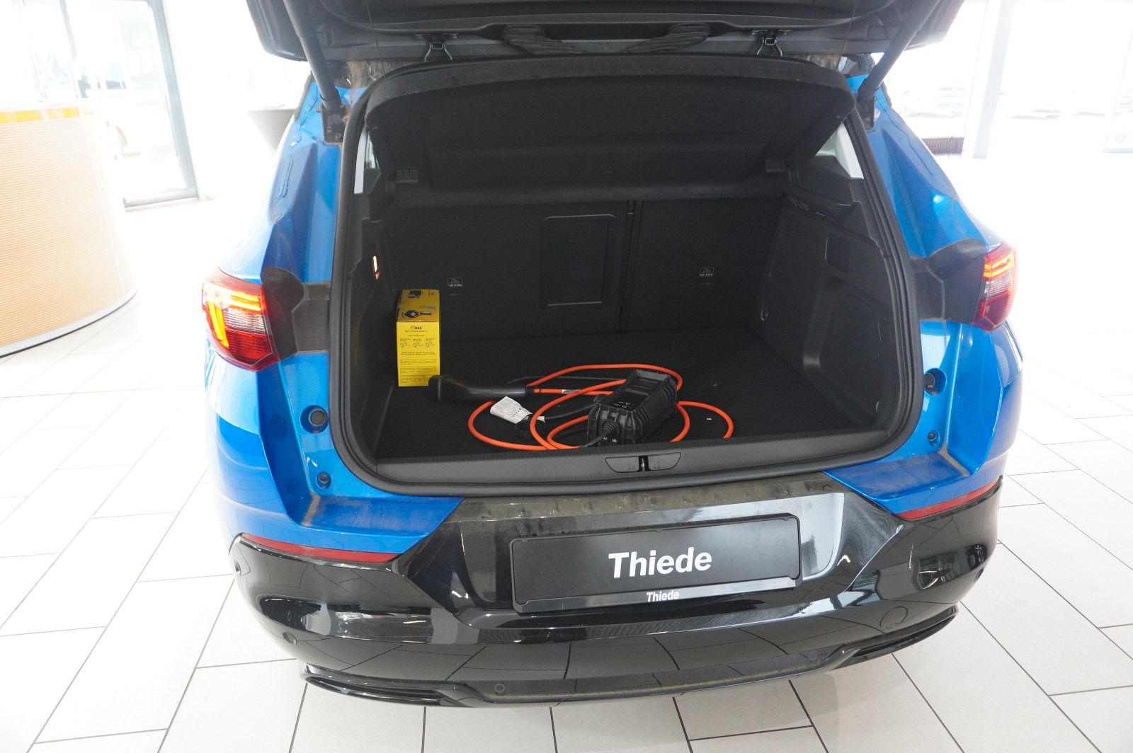 Fahrzeugabbildung Opel Grandland (X) GS SPORT 4HYBRID NAVI/LED/360°/DAB