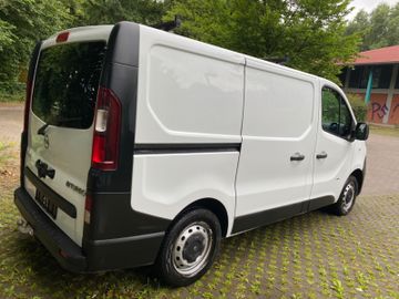 Opel Vivaro - 8
