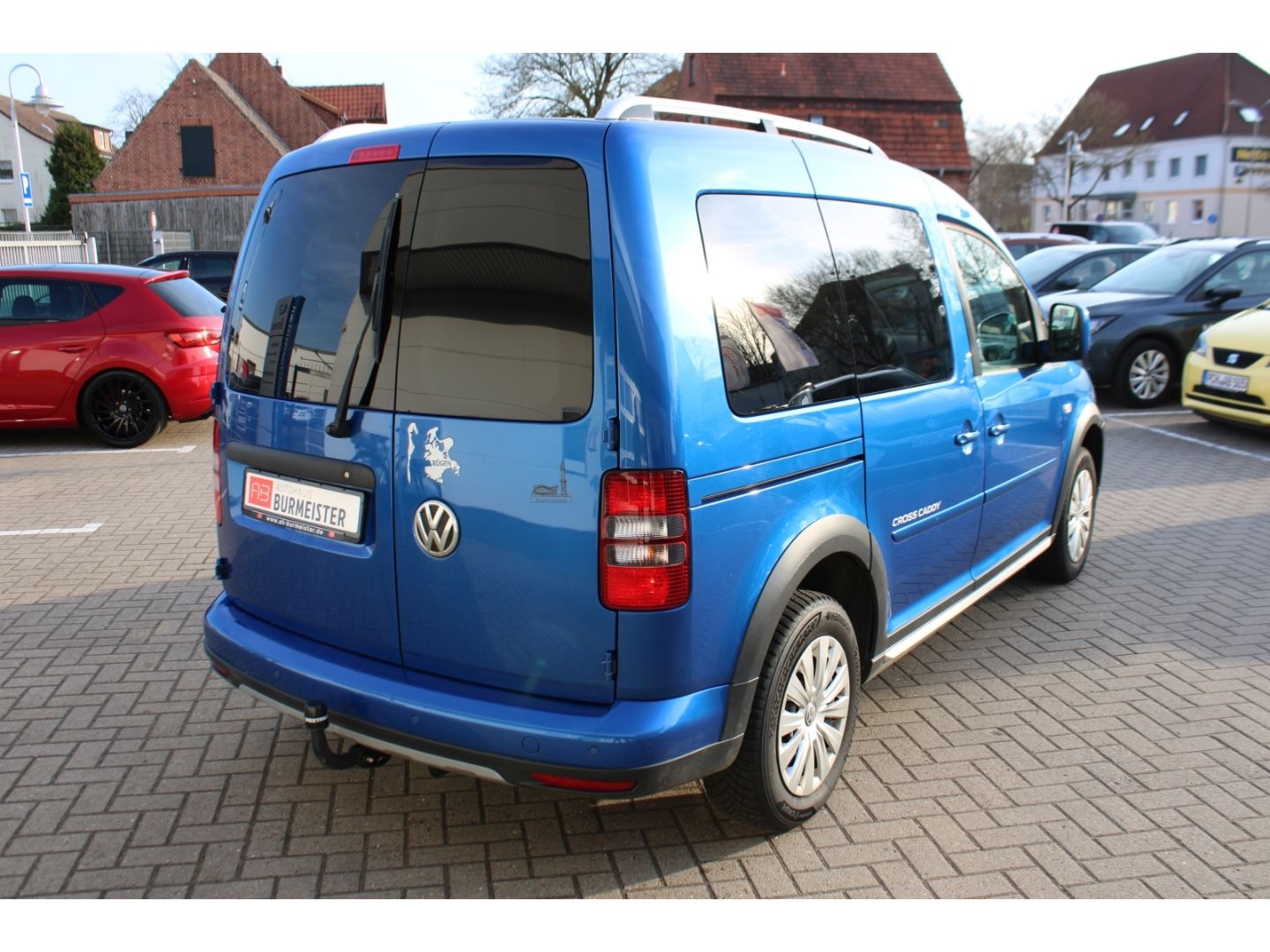 Fahrzeugabbildung Volkswagen Caddy Kombi Cross BMT AHK-abnehmbar Mehrzonenkli