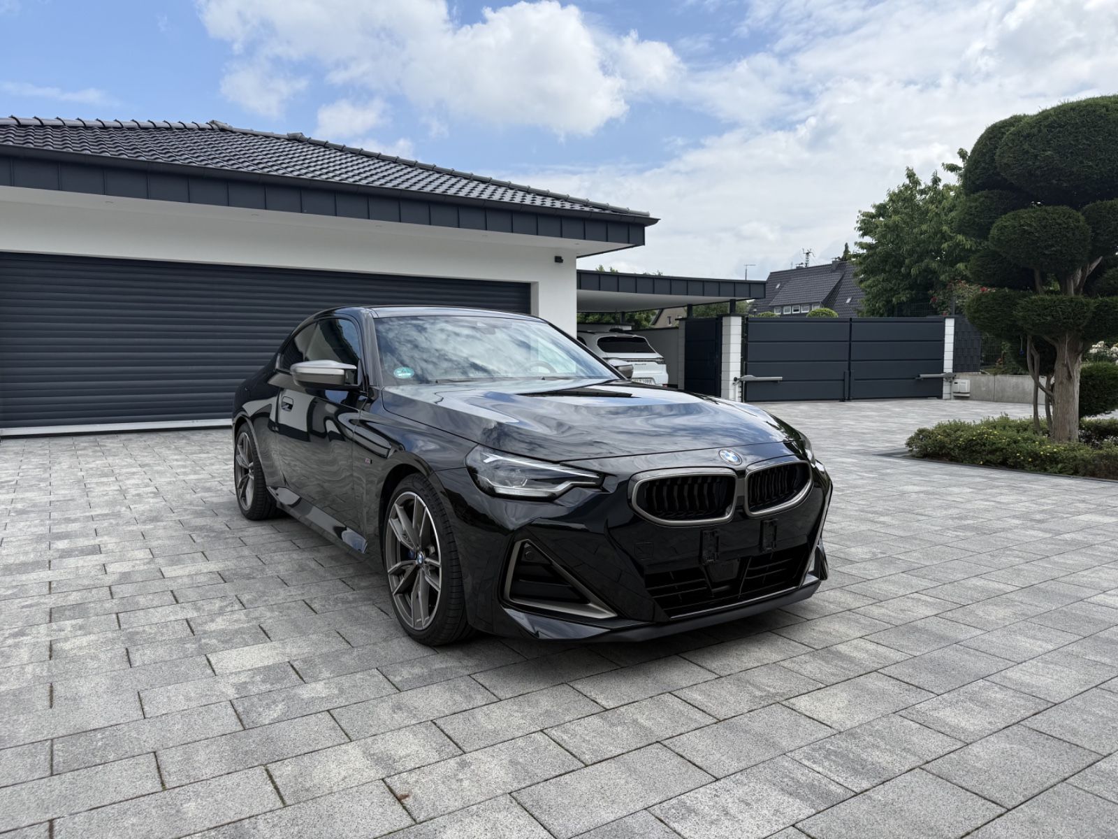 BMW M240i xDrive Coupe