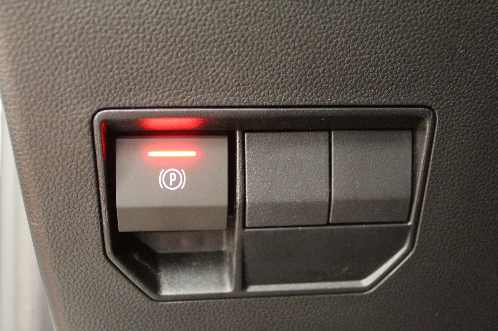 Fahrzeugabbildung Dacia Duster mild hybrid 140 Extreme *Winterp.*MY 26