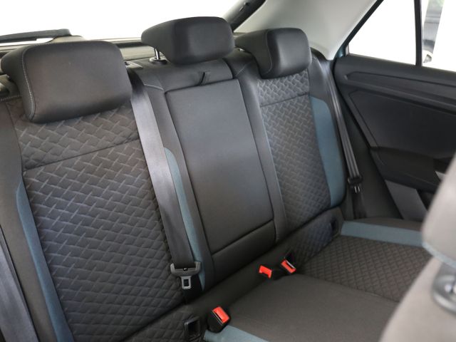 Volkswagen T-Roc 1.5TSI DSG IQ DRIVE PANORAMA KAMERA ACC