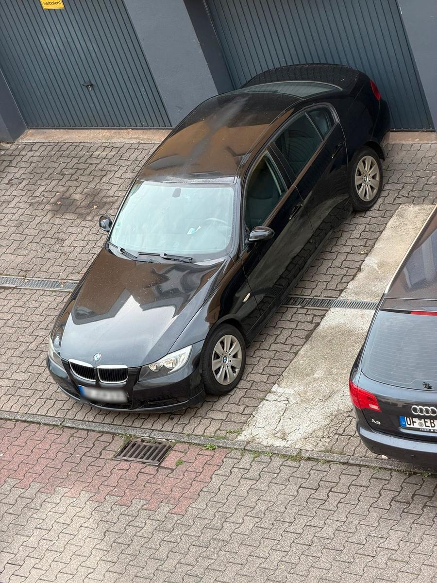 BMW 320