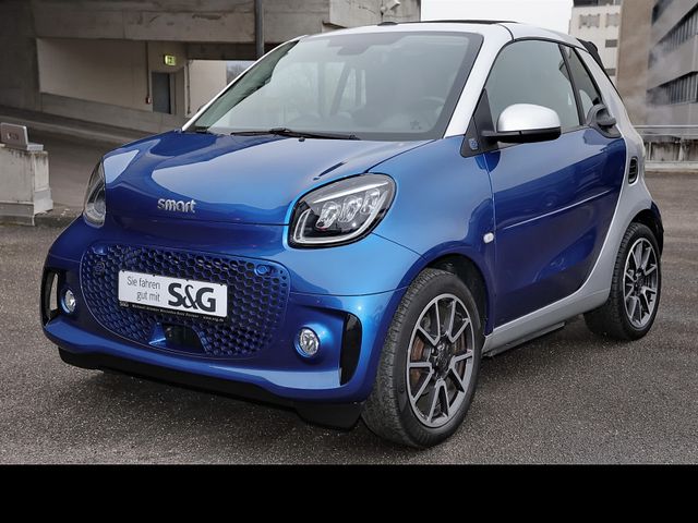 Smart ForTwo EQ cabrio Tempomat+Sitzhzg+22kW Bordlader