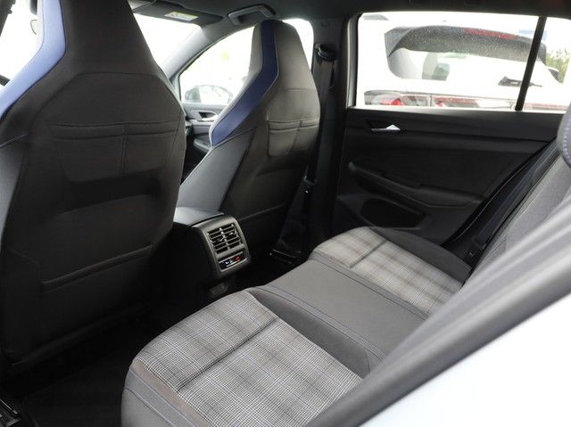 Volkswagen Golf - Bild 4