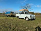 Trabant 601 Deluxe + DDR Faltboot - Trabant 601: Deluxe