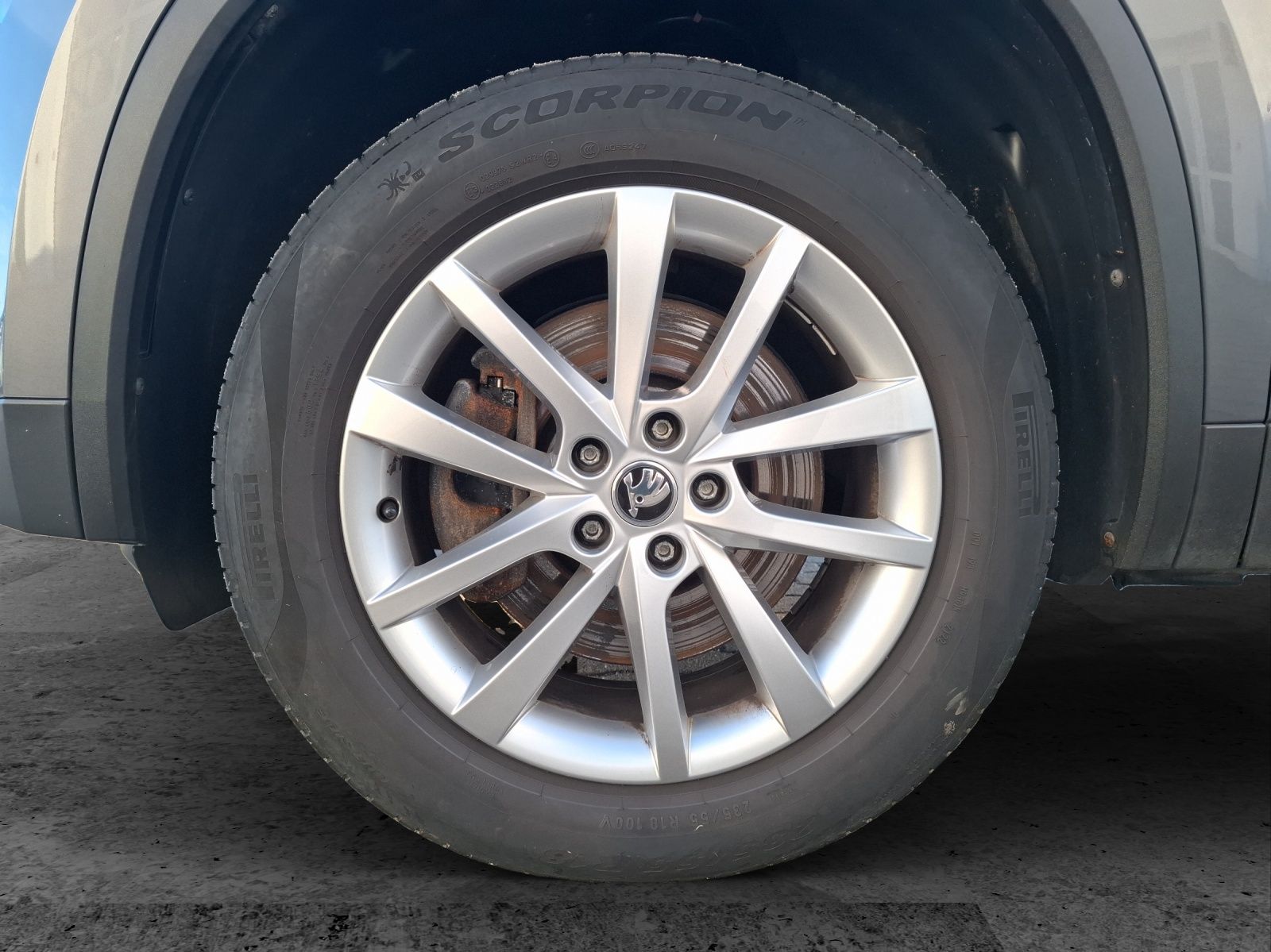 Fahrzeugabbildung SKODA Kodiaq TSI Style DSG 4x4 Standhzg. Matrix Navi L