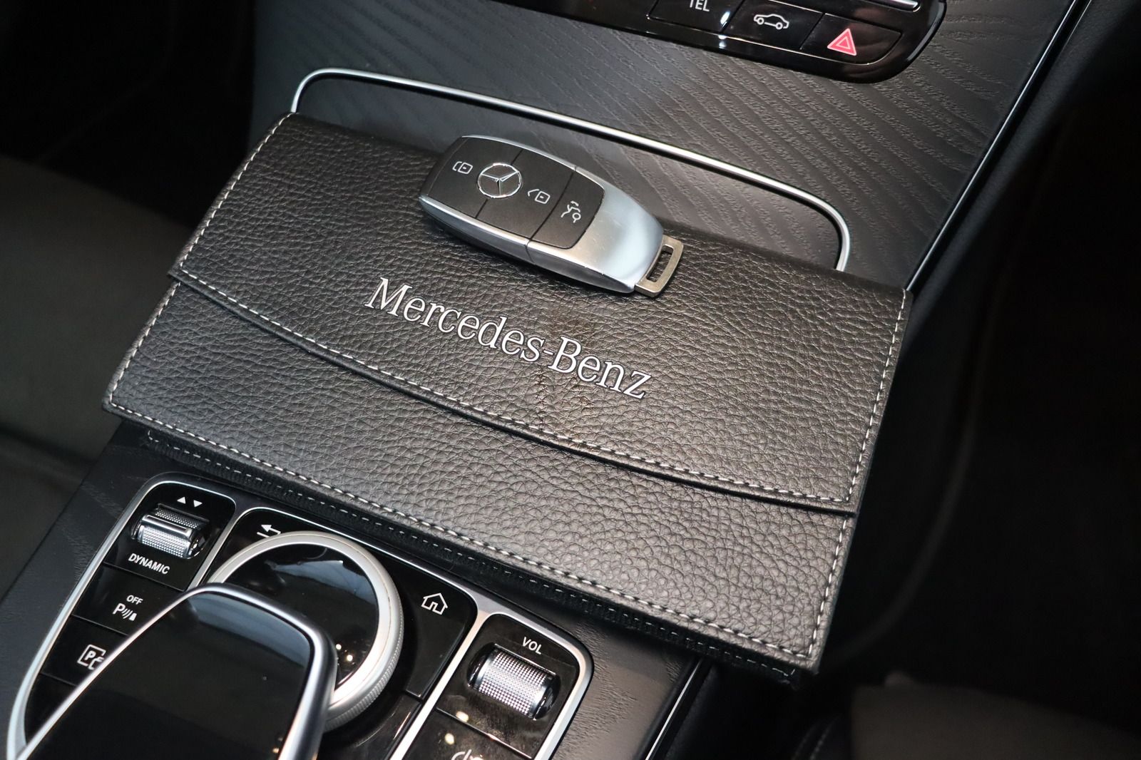 Fahrzeugabbildung Mercedes-Benz C 220 d Cabrio AMG Line