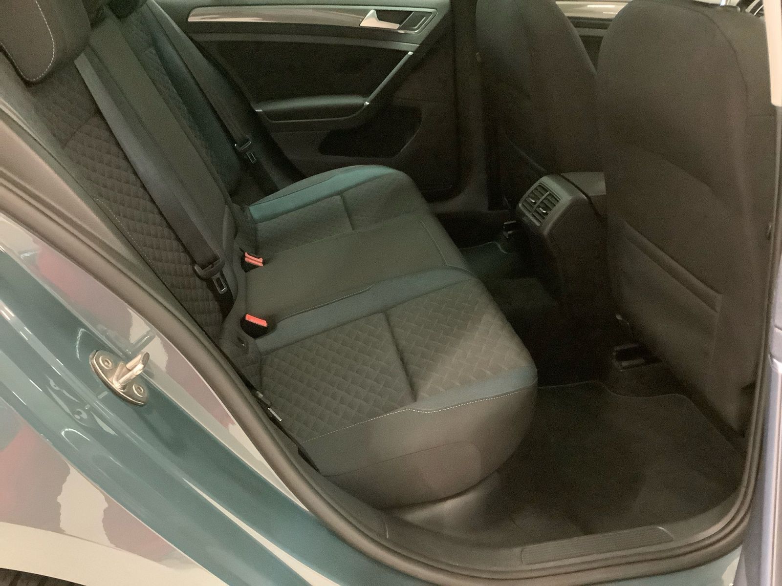 Golf Variant IQ.Drive 1,6 TDI 85 kW DSG LED, AC