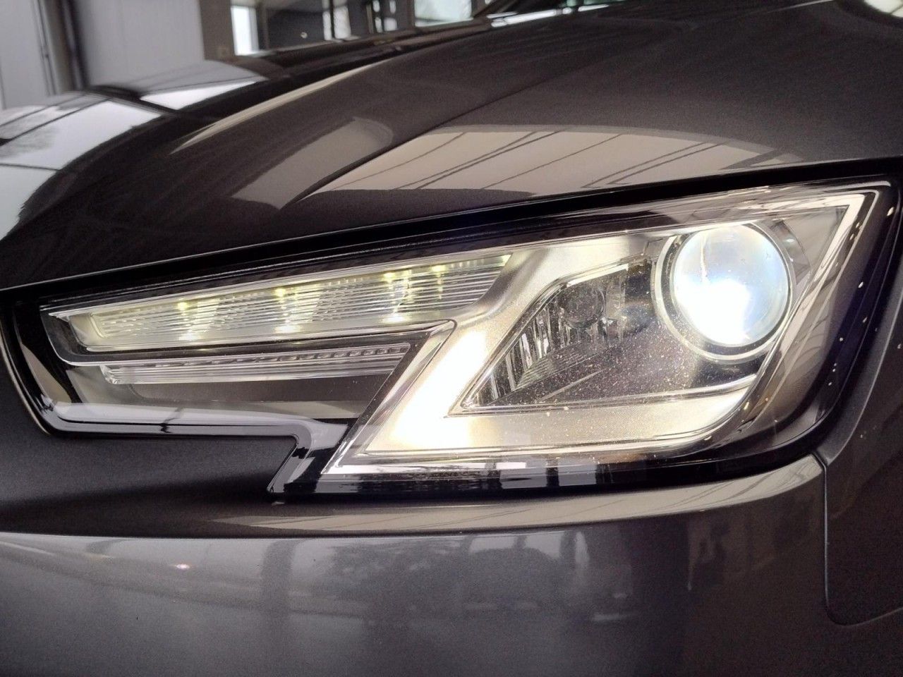 A4 Avant sport 2.0 TDI Klima Xenon Navi Leder