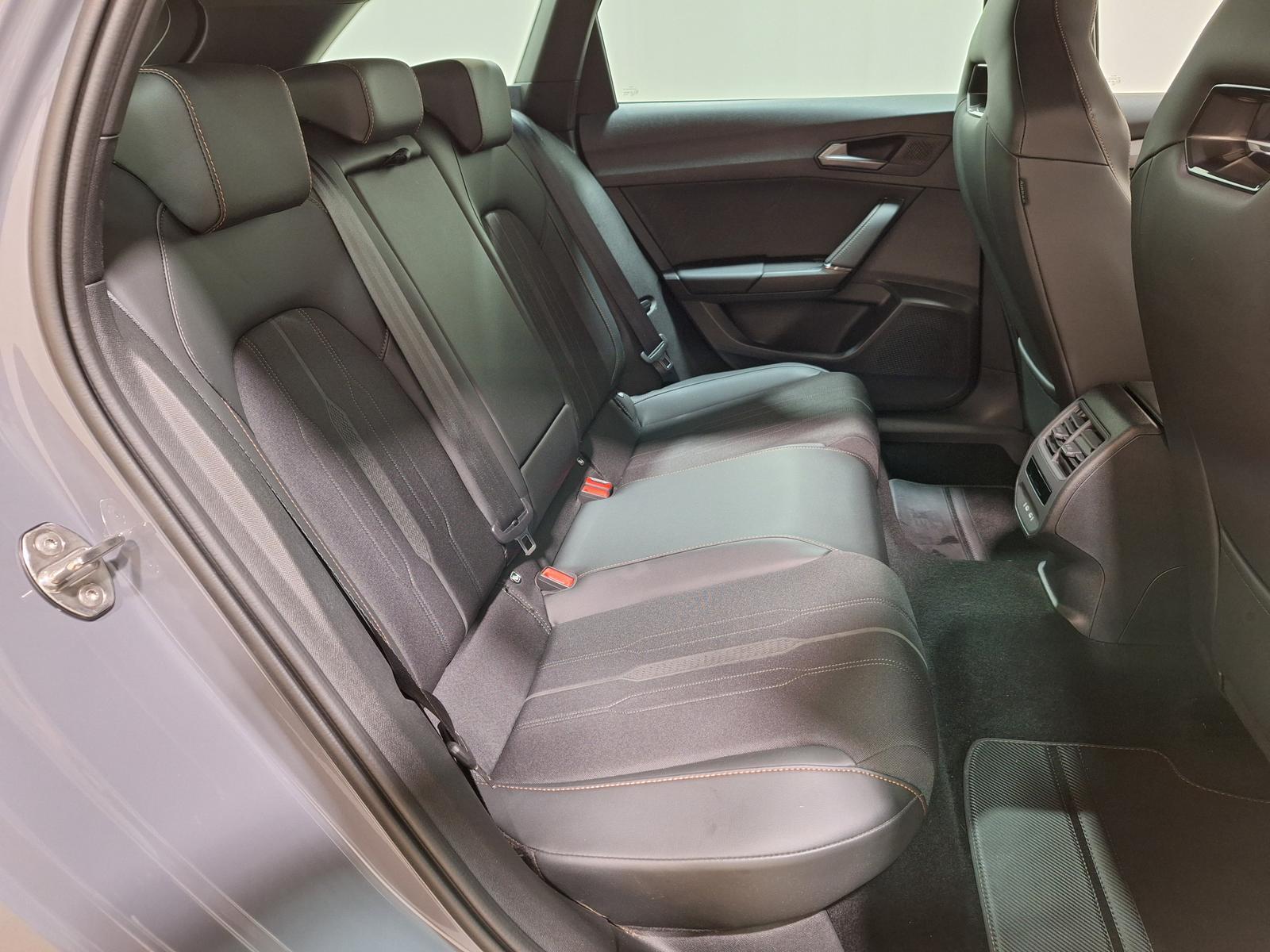 Cupra Leon ST 2.0 TSI VZ 4Drive BEATS Alu19'' FULL LIN, миниатюра 13