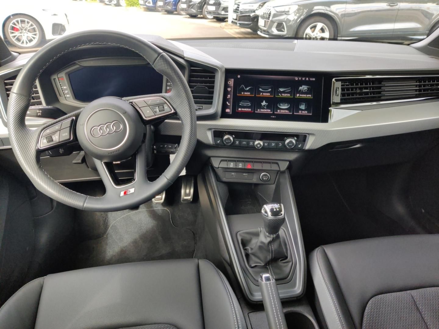 Fahrzeugabbildung Audi A1 Sportback S line 25 TFSI GRA SHZ PhoneBox