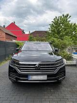 Volkswagen Touareg 3.0 V6 TDI 170kW 4MOT Tiptr. Eleganc... - gebrauchte VW Touareg aus dem Jahr 2021