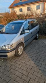 Opel Zafira 1.6 16V Comfort Comfort - Opel Zafira Gebrauchtwagen in Münster