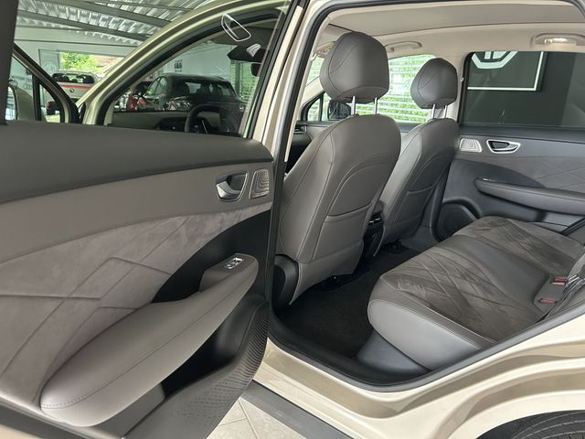 MG S6 Luxury AWD