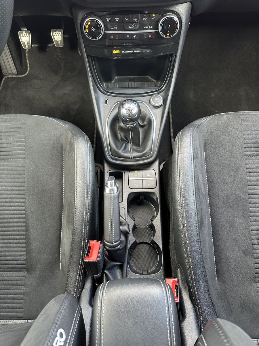 Fahrzeugabbildung Ford Puma 1.5 EB ST X NAV+LED+KAMERA+B&O+19ZO+DIGDISP