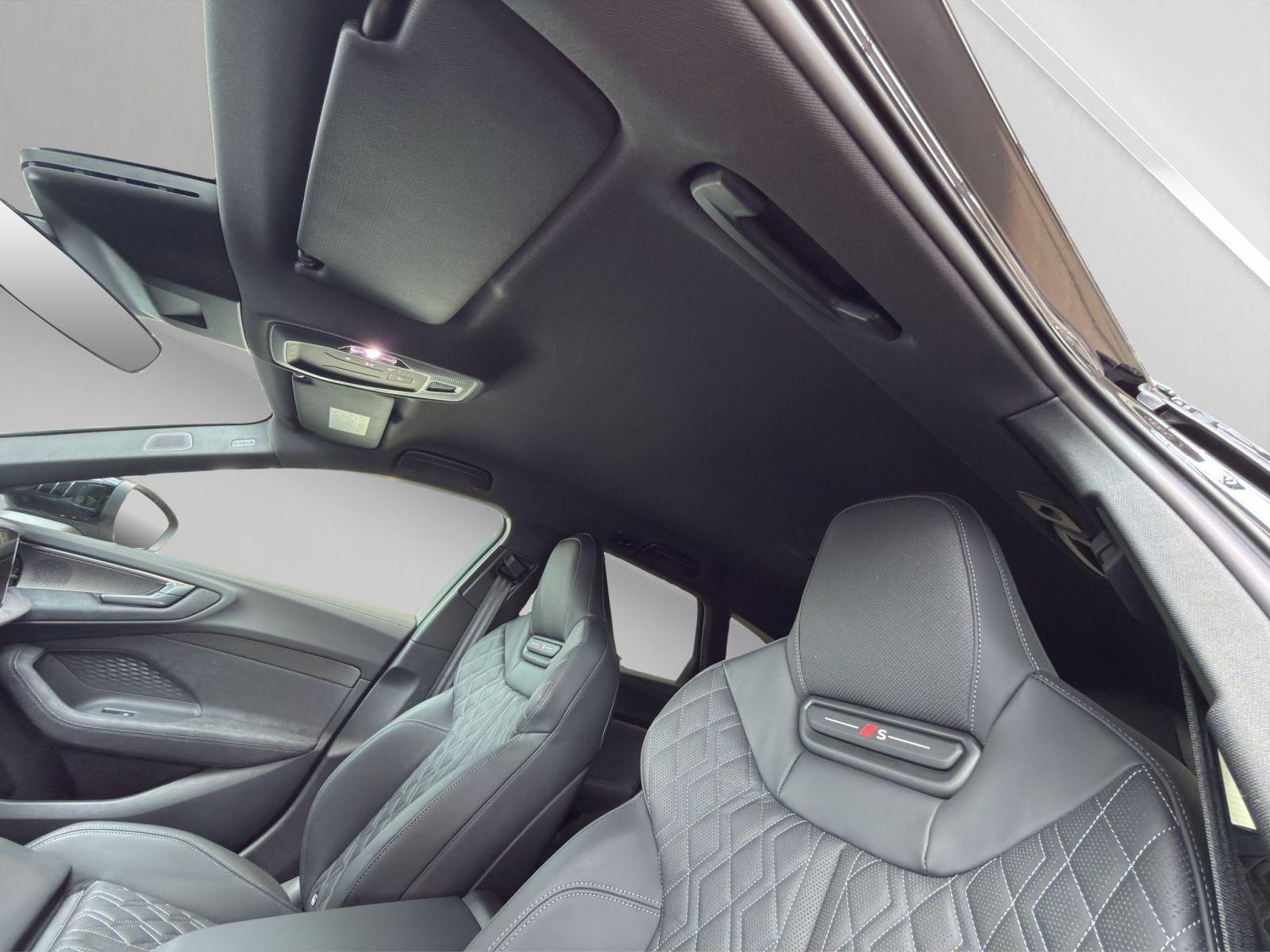 Audi S5 - Bild 21