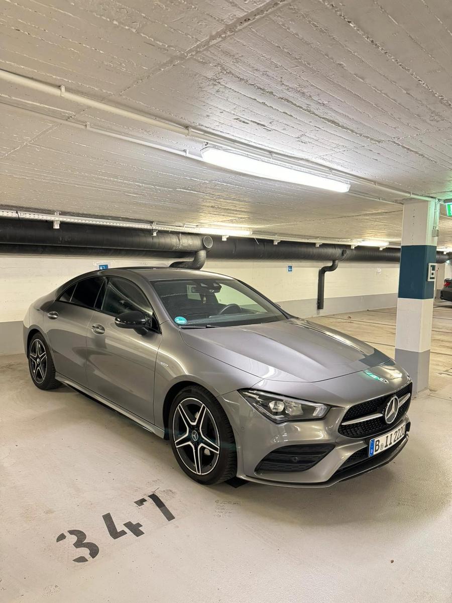 Mercedes-Benz CLA 180