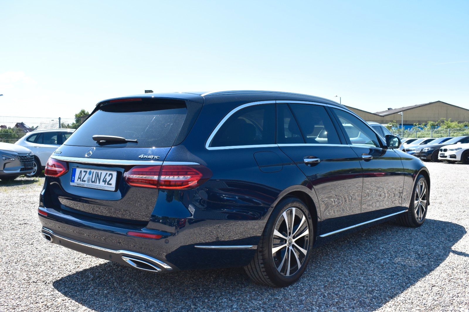 Fahrzeugabbildung Mercedes-Benz E 400 d T-Modell 4Matic AHK Burmester Leder