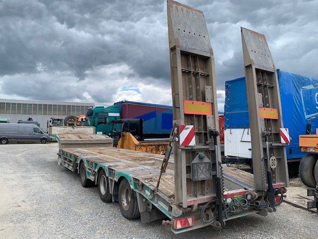 Humbaur HTS30 Radmulden, Lift+Lenkachse, verzinkt