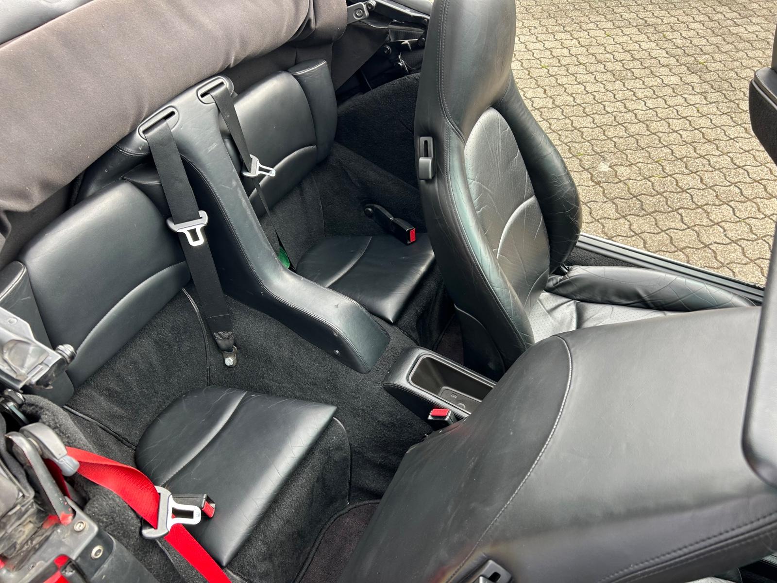 Porsche 993 Carrera Cabriolet Automatik 286PS