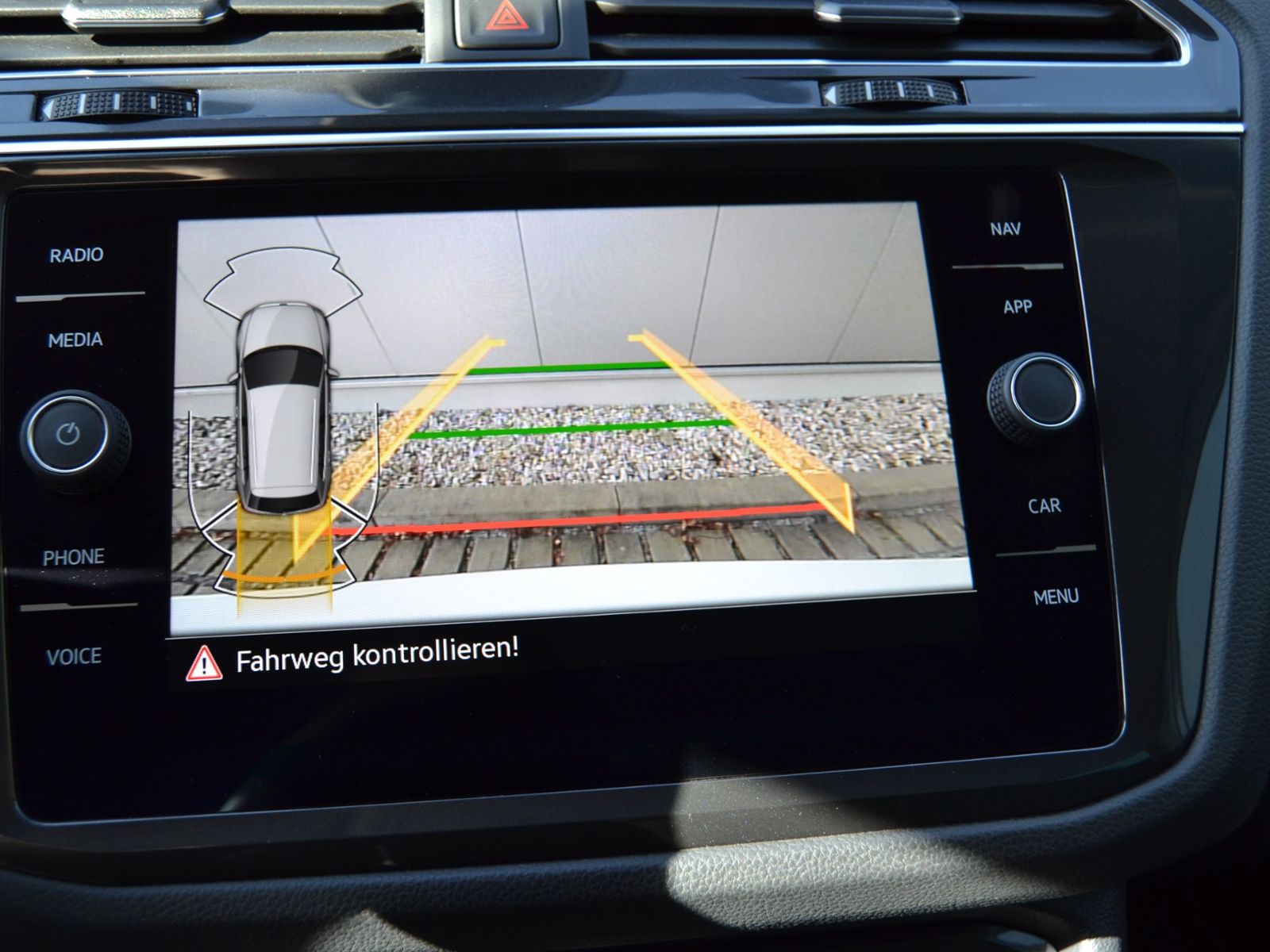 Tiguan 1.5 TSI Move AHK/IQ.DRIVE/LED/18-ZOLL/NAV