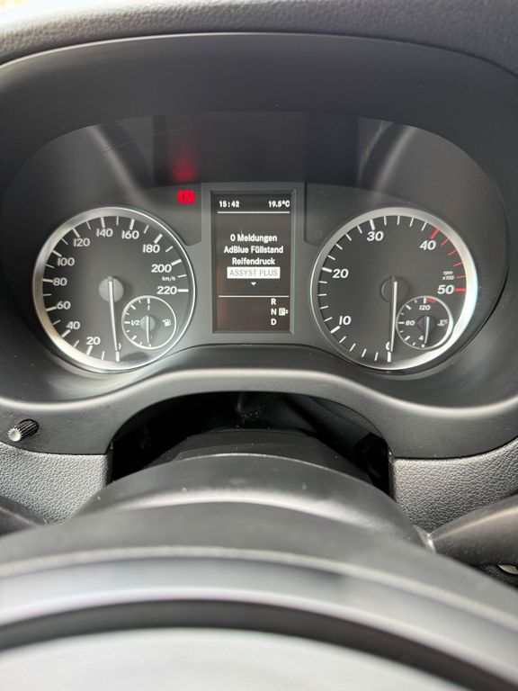 Image of Mercedes-Benz Vito